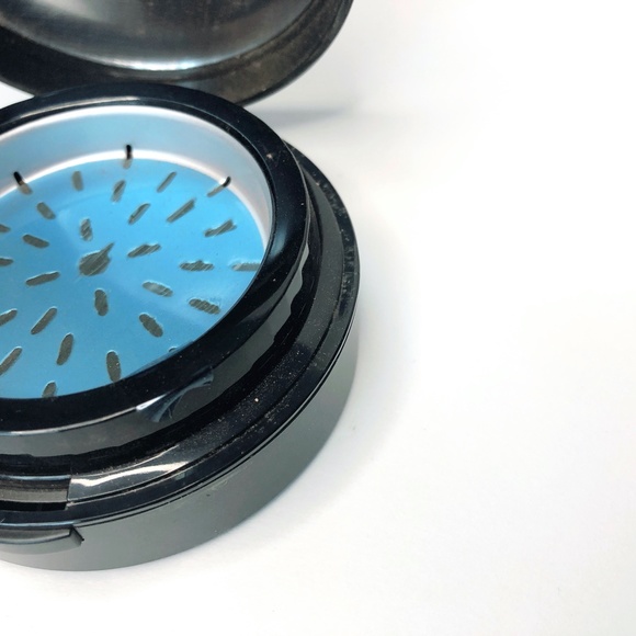 SMASHBOX Face Halo Hydrating Perfecting Powder Medium Dark NEW with TAGS - Picture 7 of 14